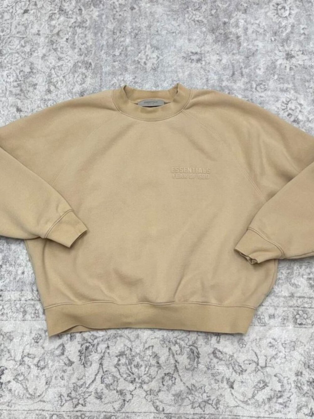 Fear of God Essentials raglan sweatshirt
